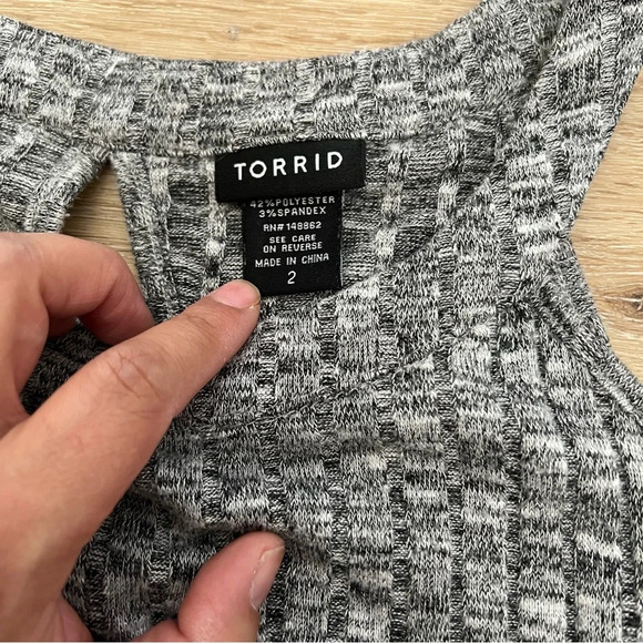 Torrid High Neck Ribbed Tank Top Gray Size 2X - Picture 3 of 6